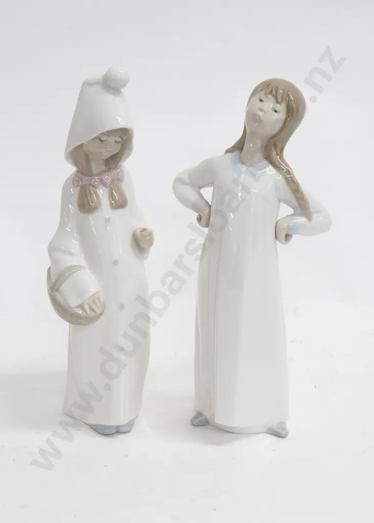Two Lladro Figures (One Missing Accessory) Image 1++