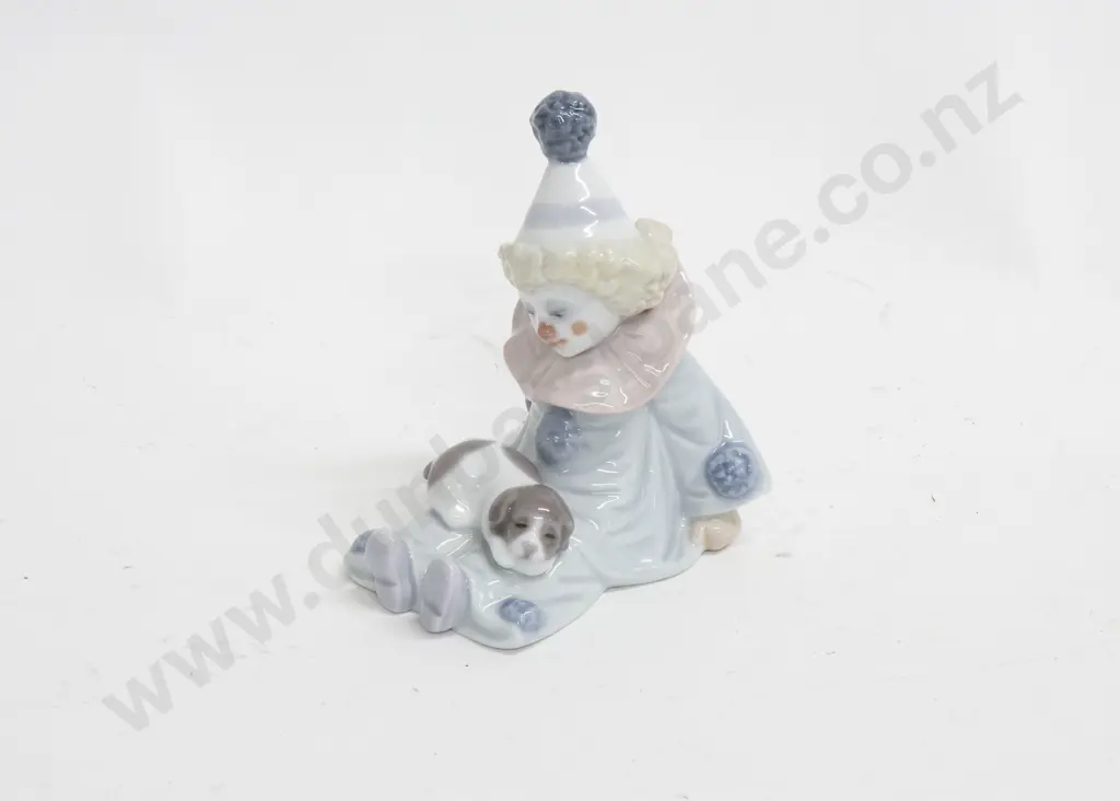 Lladro Figure of Clown with Puppy Image 1++