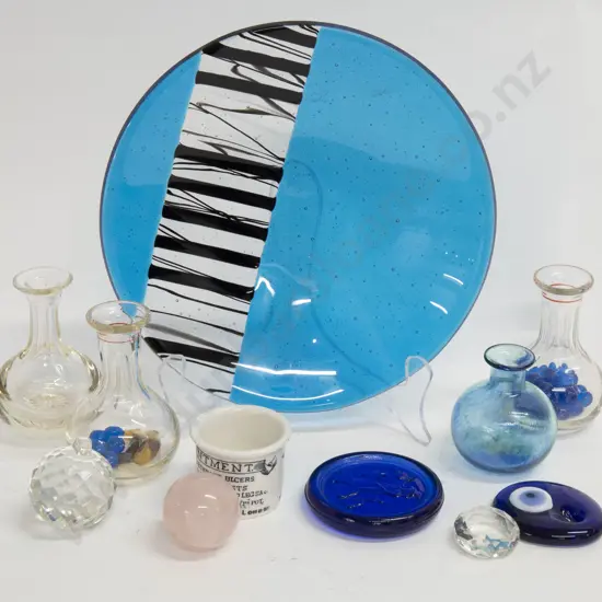 Small Quantity of Assorted Miniatures incl. Decanters