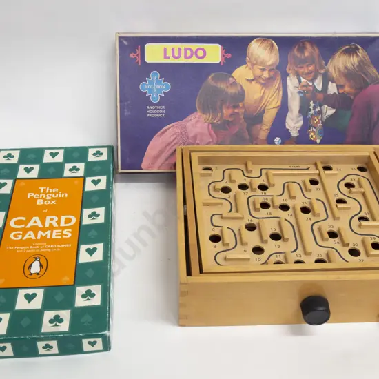 Quantity of Vintage Games incl. NZ Mini Putt