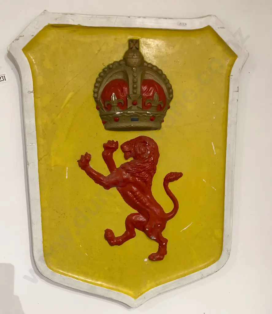 Plaster Scottish Shield with Lion Rampant Image 1++