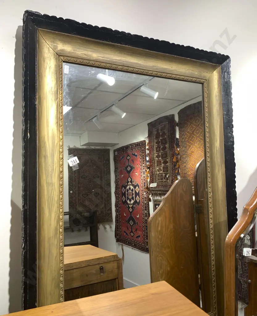 Large Mirror with Gilt and Ebonized Frame Image 1++