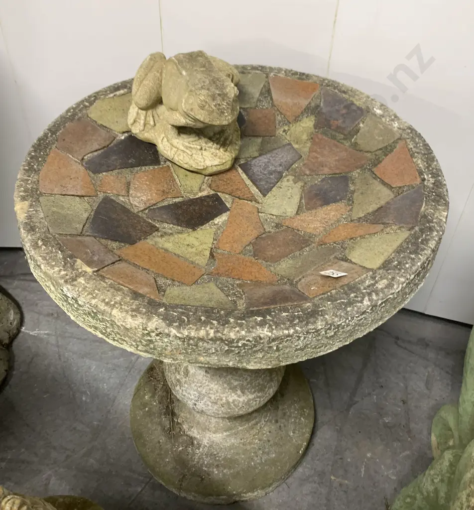 Bird Bath and Frog Ornament Image 1++