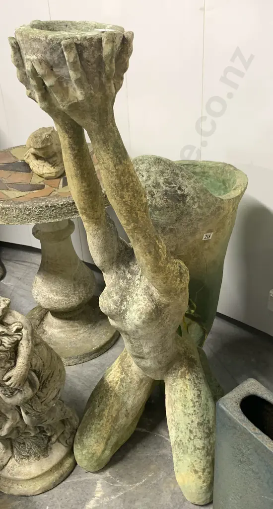 Female Form Planter Image 1++
