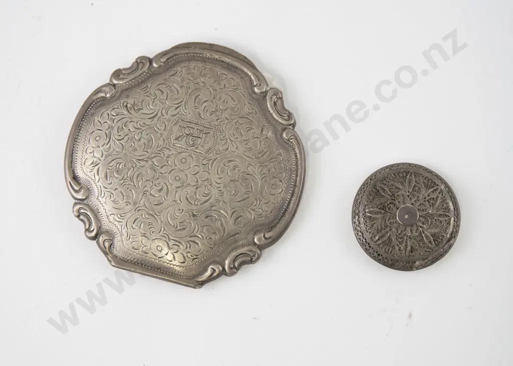 Large European Silver Compact and other Image 1++