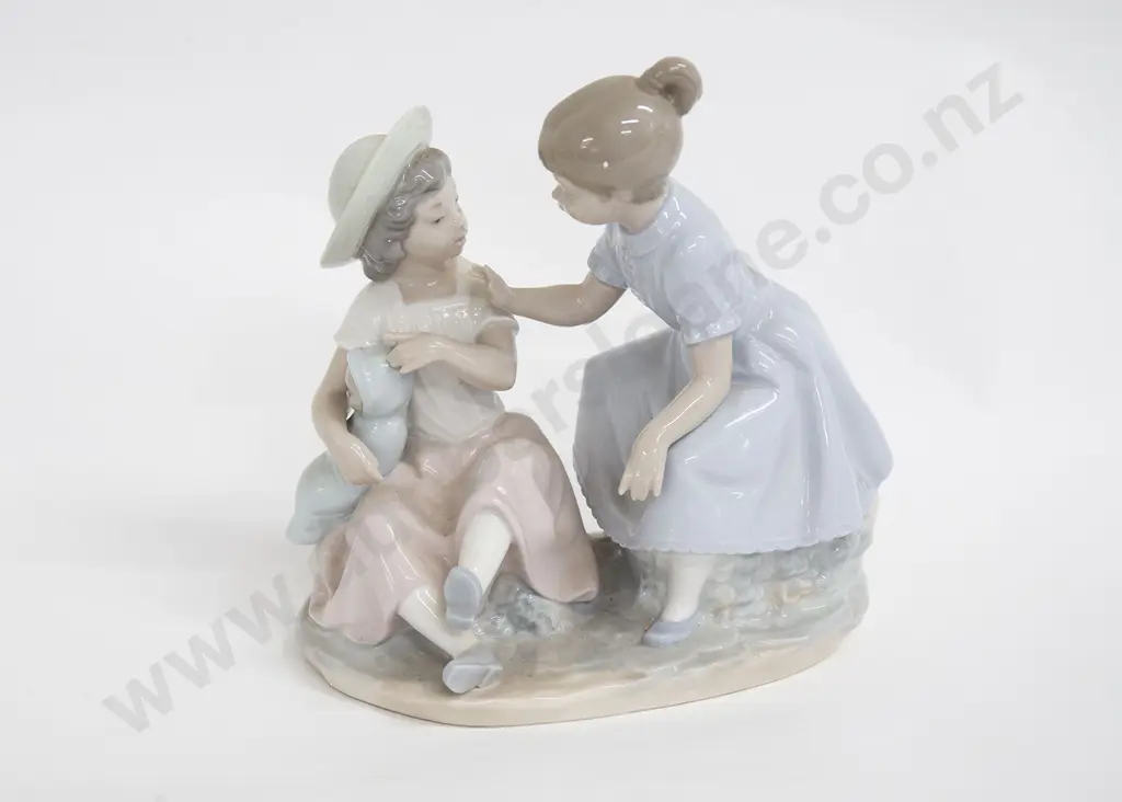 Nao Figure Group of Girls with Baby Image 1++