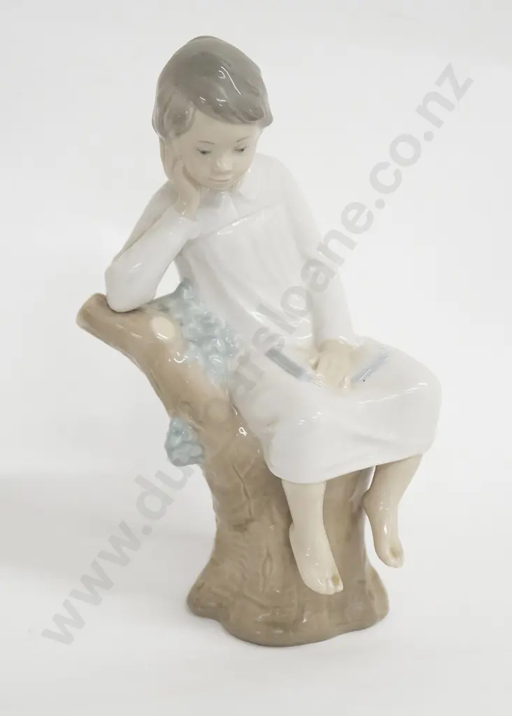 Lladro Figure of Boy on Tree Image 1++