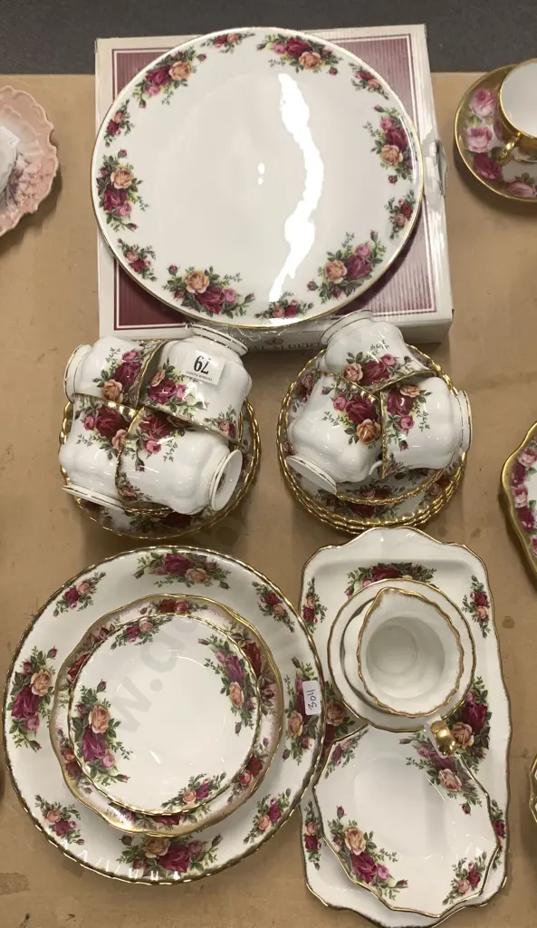 Royal Albert Old Country Roses Assorted China Image 1++