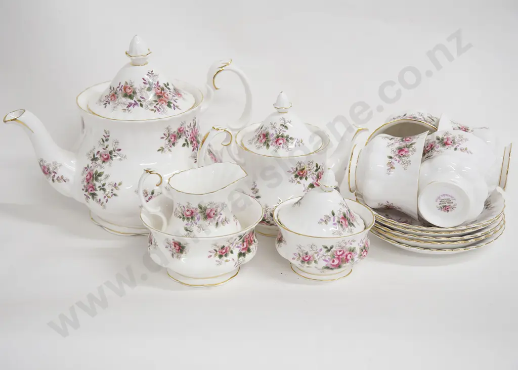 Royal Albert "Lavender Rose" Tea Set with Two Graduated Tea Pots Image 1++