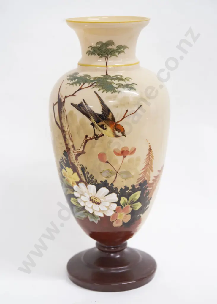 Hand Painted Decorative Glass Vase Image 1++