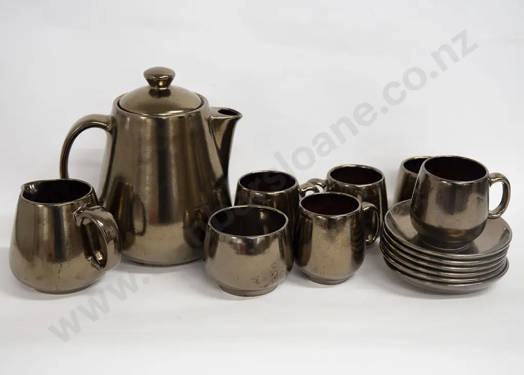 Prinknash Gold Lustre Coffee Set Image 1++
