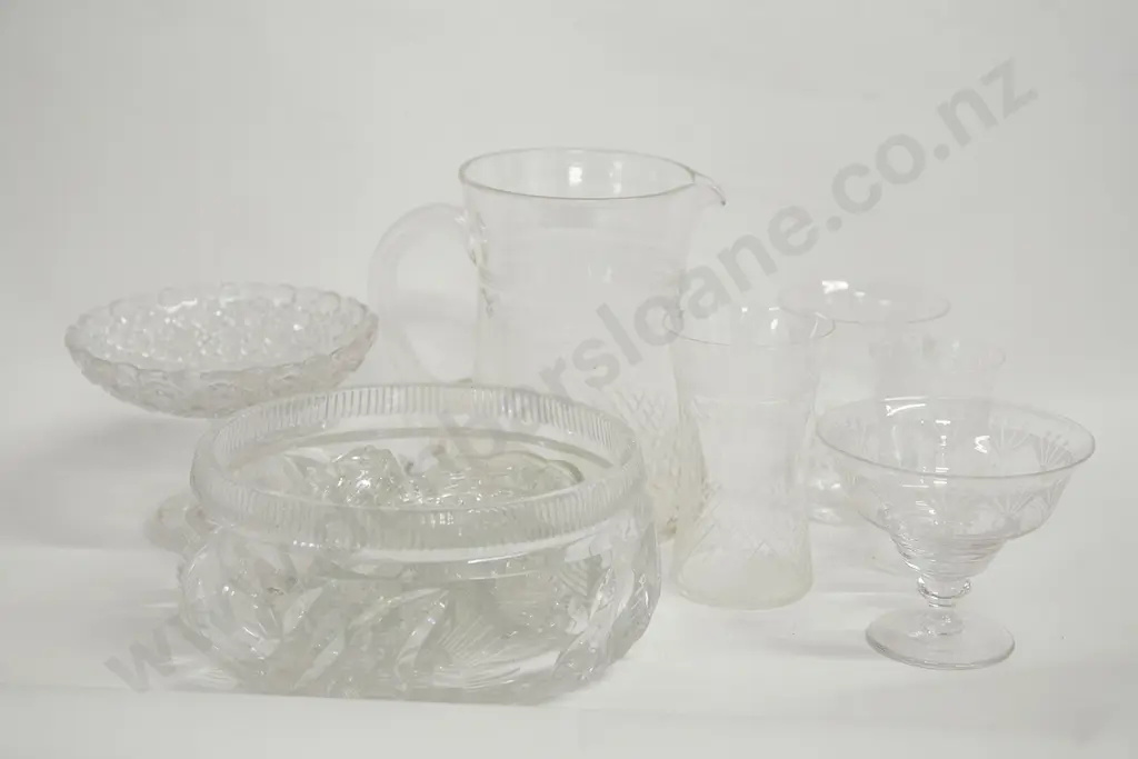 Small Group of Mixed Crystal and Glassware Image 1++