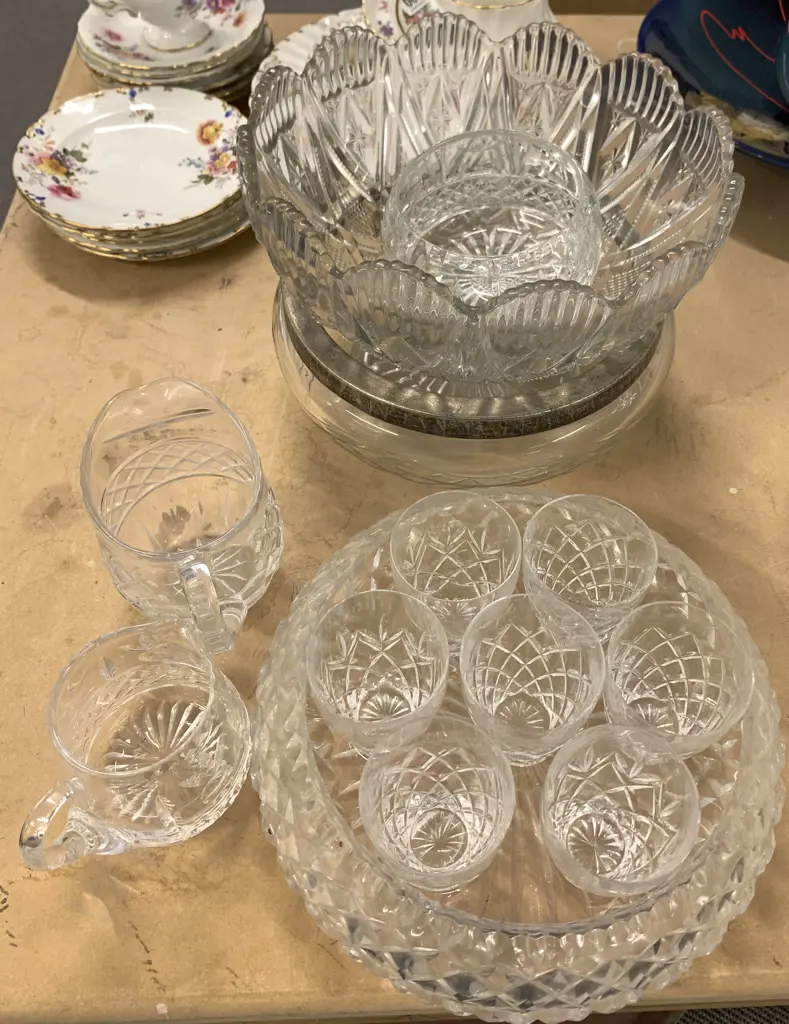 A Small Group of Mixed Glassware Image 1++