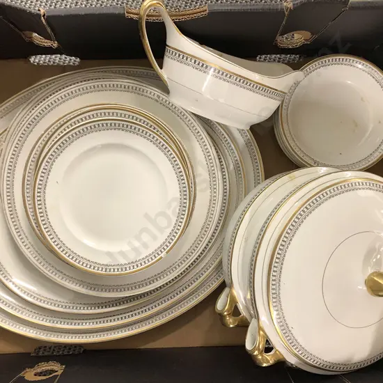 Alfred Meakin Part Dinner Set
