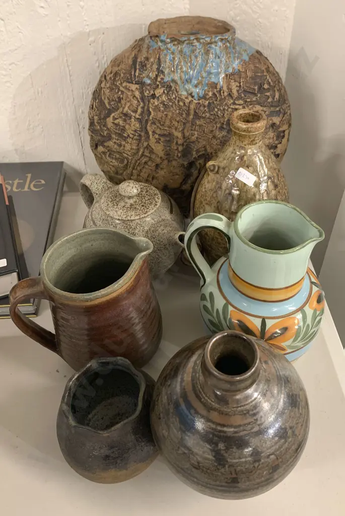 Seven Various Pottery Items (a/f) Image 1++