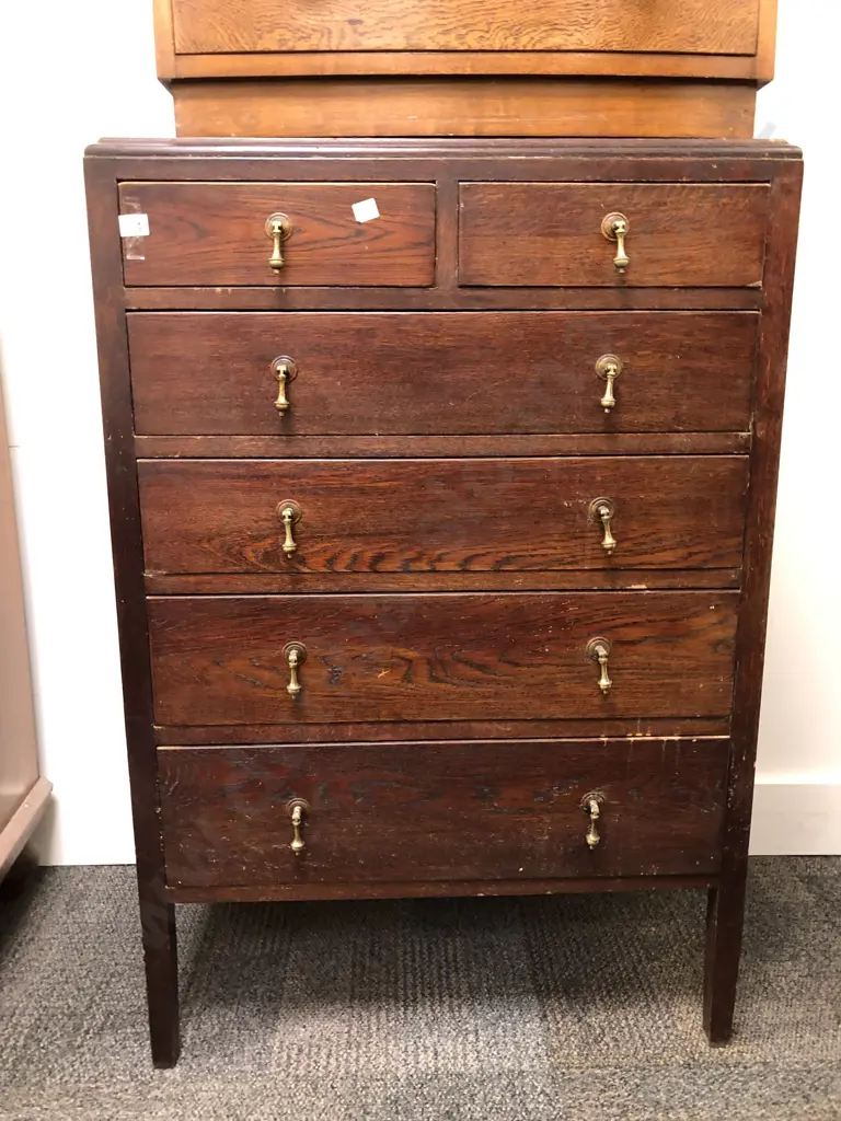 Oak Six Drawer Chest Image 1++