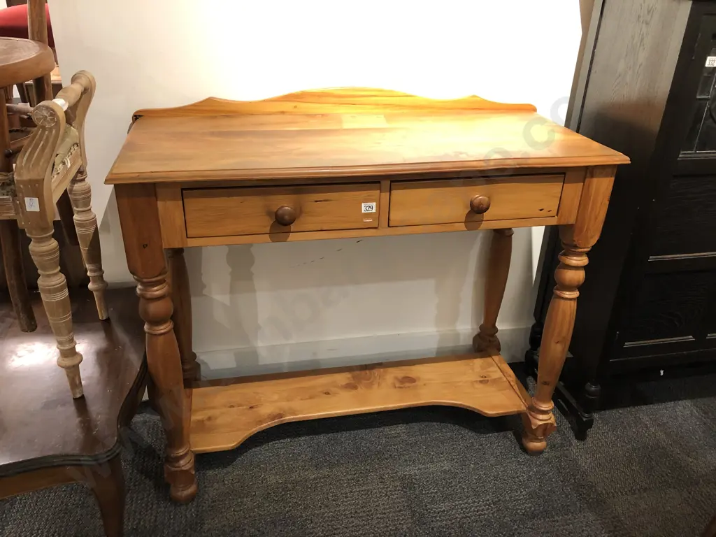 Rimu Two Drawer Hall Table Image 1++