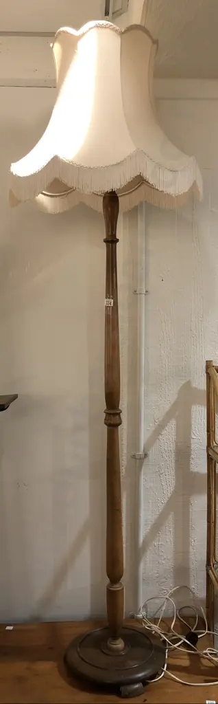 Standard Lamp and Shade Image 1++