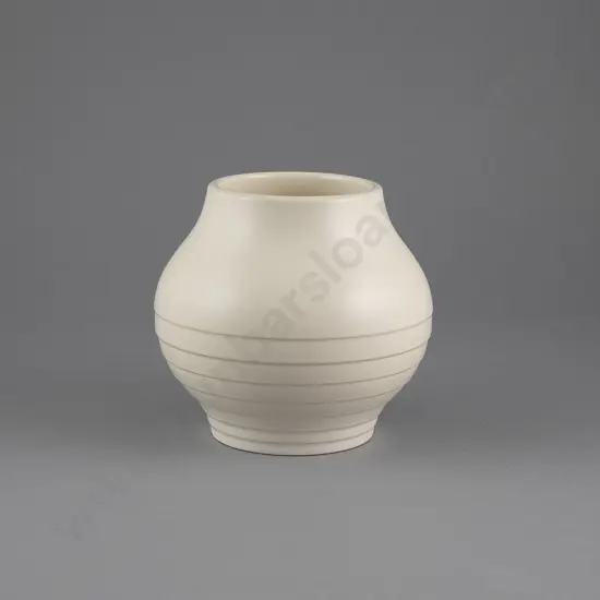 Ernest Shufflebotham for Crown Lynn Small Handpotted Vase
