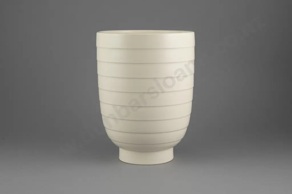 Ernest Shufflebotham for Crown Lynn Large Hand Potted Vase Image 1++