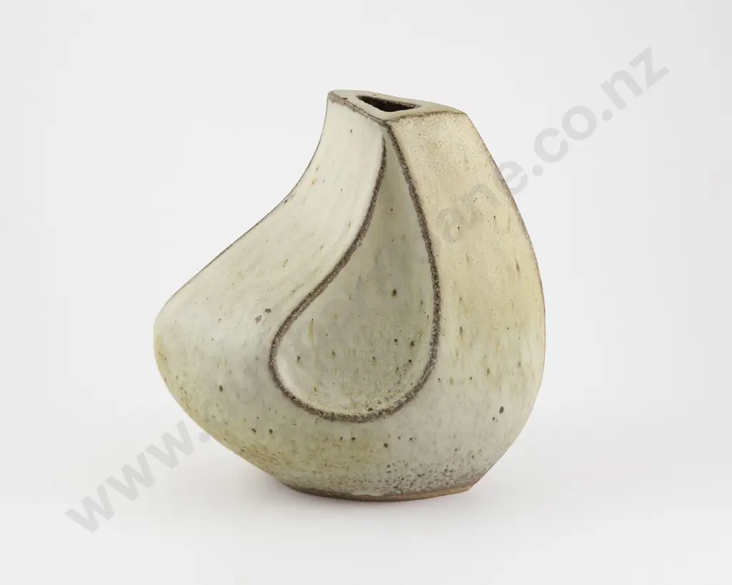 James Greig Turning Form Vase Image 1++