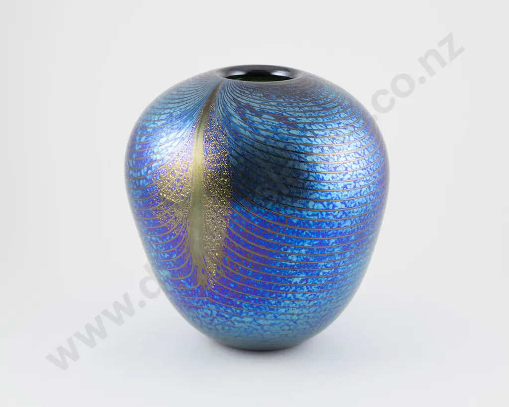 Garry Nash Iridescent Ovoid Vase Image 1++