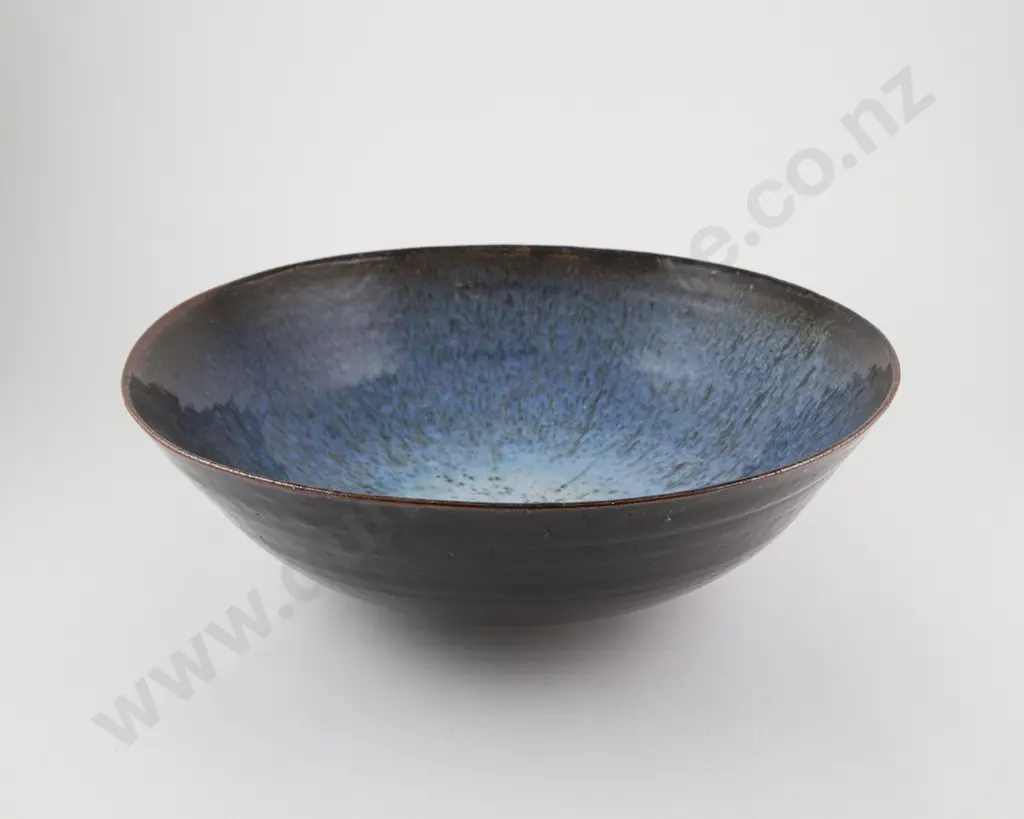 Len Castle Large Tenmoku Jun Glaze Bowl Image 1++