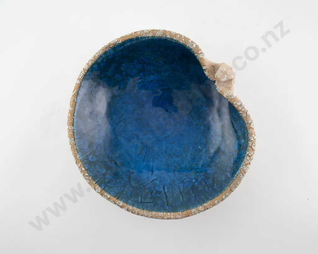 Len Castle Avian Bowl Image 1++
