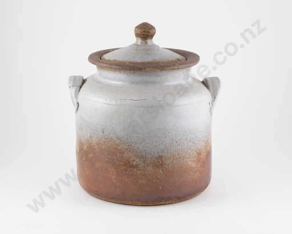 Len Castle Lidded Crock Image 1++