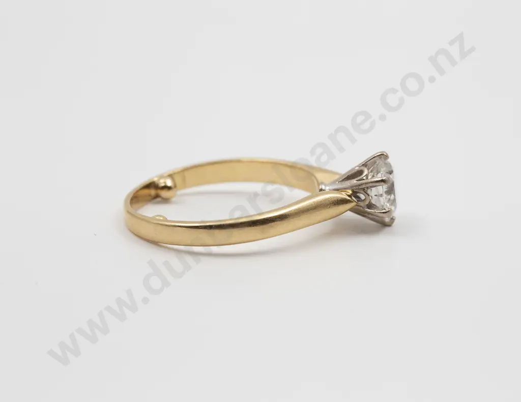 18ct Solitaire Diamond Ring Image 1++