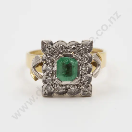 18ct 15stone Emerald and Diamond Cluster Ring