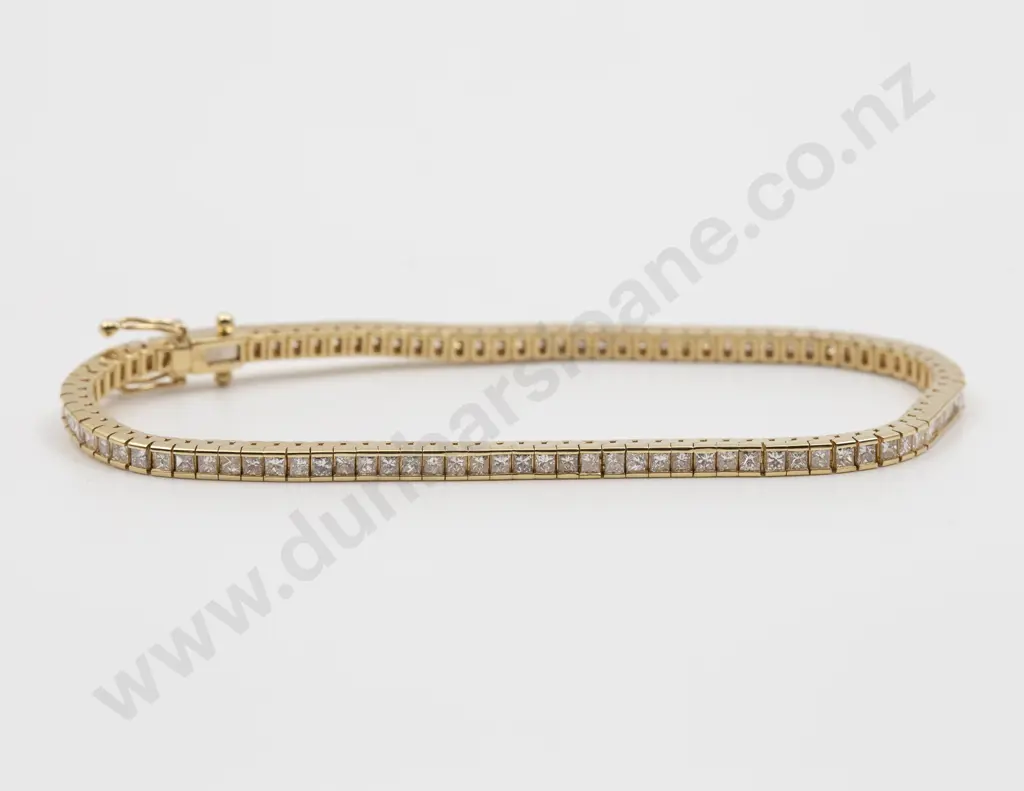 18ct 97stone Diamond Tennis Type Bracelet Image 1++