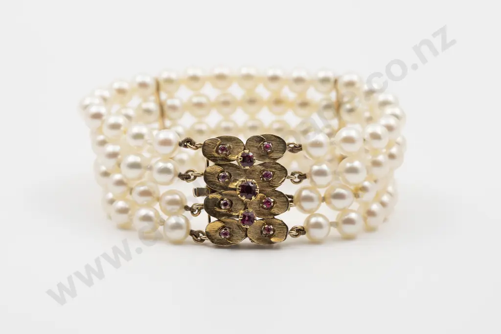 Four Uniform Strand Cultured Pearl Bracelet Image 1++