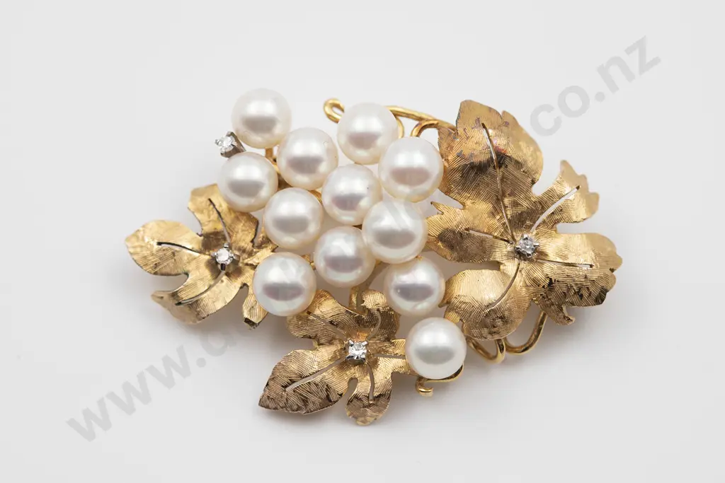 18ct Cultured Pearl and Diamond Leaf Spray Brooch Image 1++