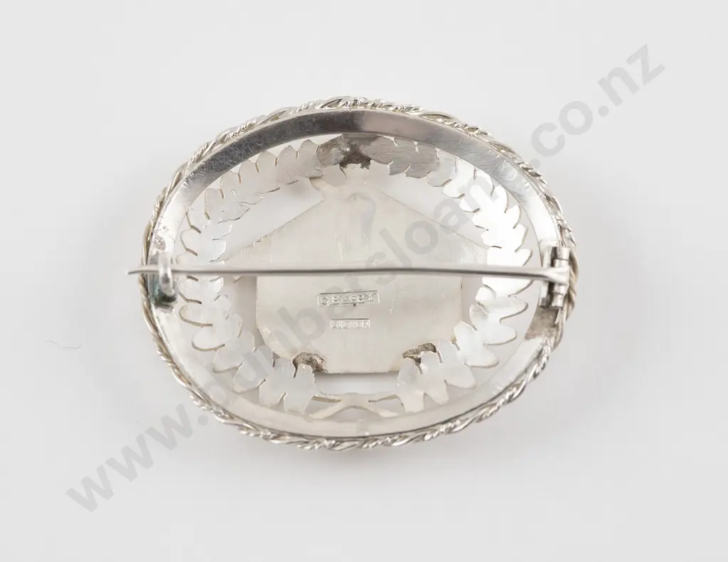 C Beeby (1815-1910) NZ Silver Brooch Image 1++