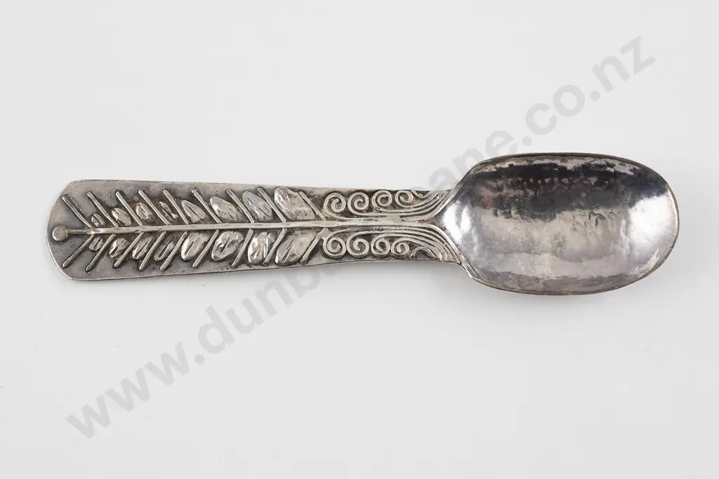 NZ Silver Edith E Morris Image 1++