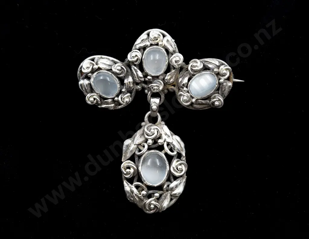 Elsie Reeve (NZ 1885-1927) Art Nouveau Design Silver and Moonstone Brooch Image 1++