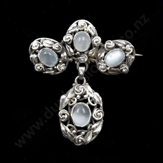 Elsie Reeve (NZ 1885-1927) Art Nouveau Design Silver and Moonstone Brooch