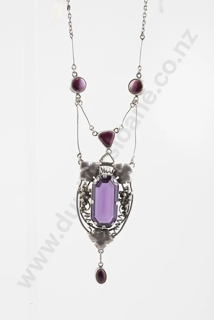 Elsie Reeve (NZ 1885-1927) Necklace Image 1++