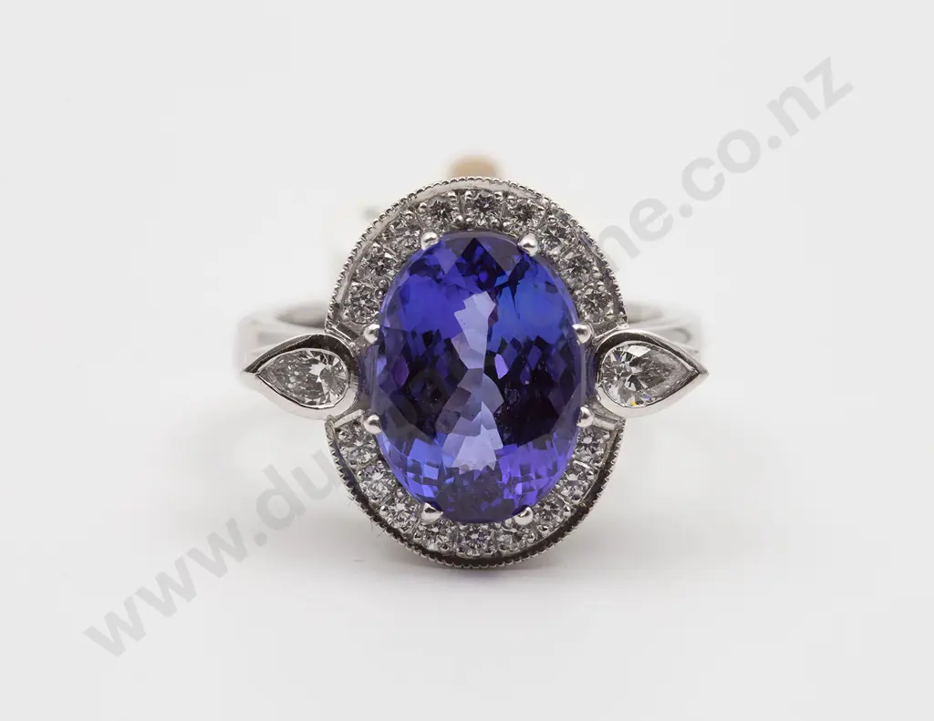 18ct White 29stone Tanzanite and Diamond Cluster Ring Image 1++