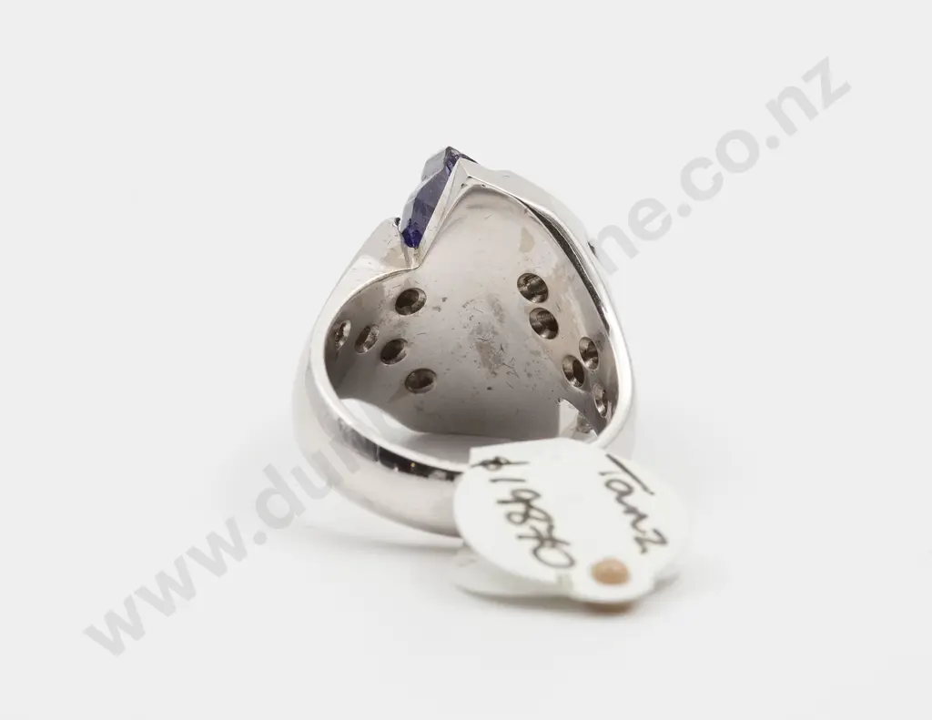 18ct White Gold Single Tanzanite Modern Dress Ring Image 1++
