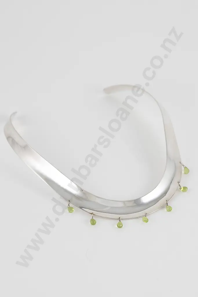The Village Goldsmith S/S & Seven Stone Peridot Torque Collar Image 1++