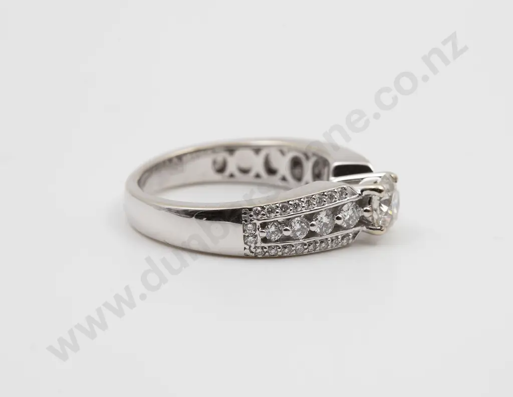18ct white Gold Solitaire Diamond Ring Image 1++