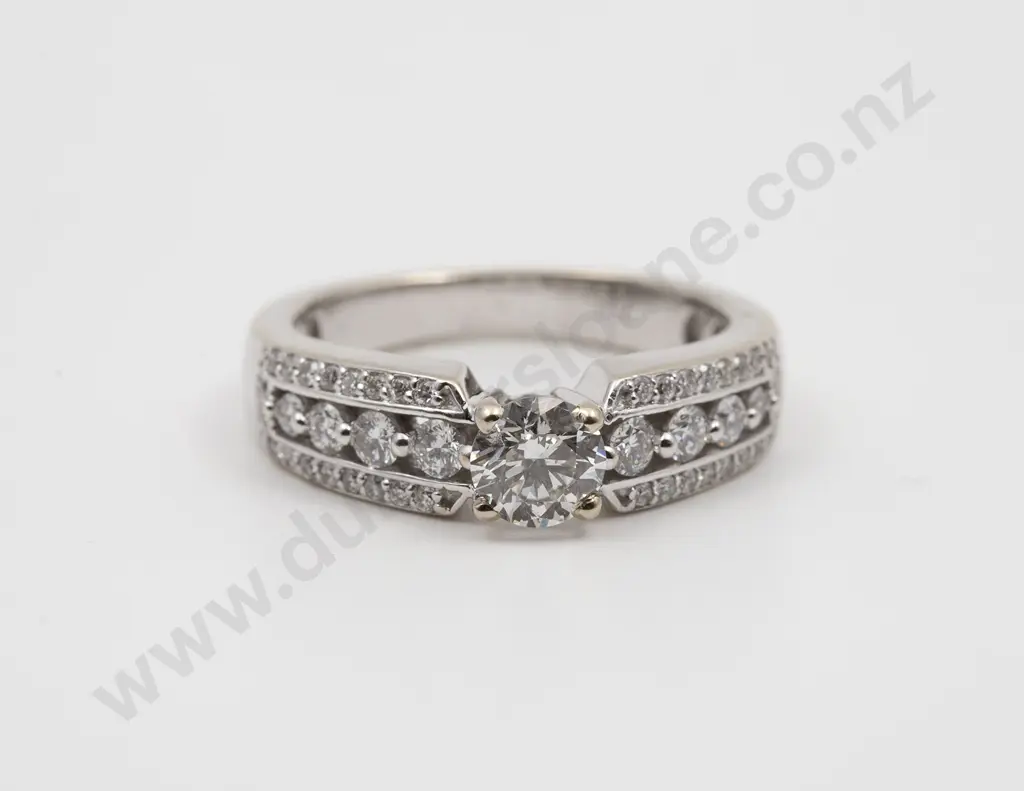 18ct white Gold Solitaire Diamond Ring Image 1++