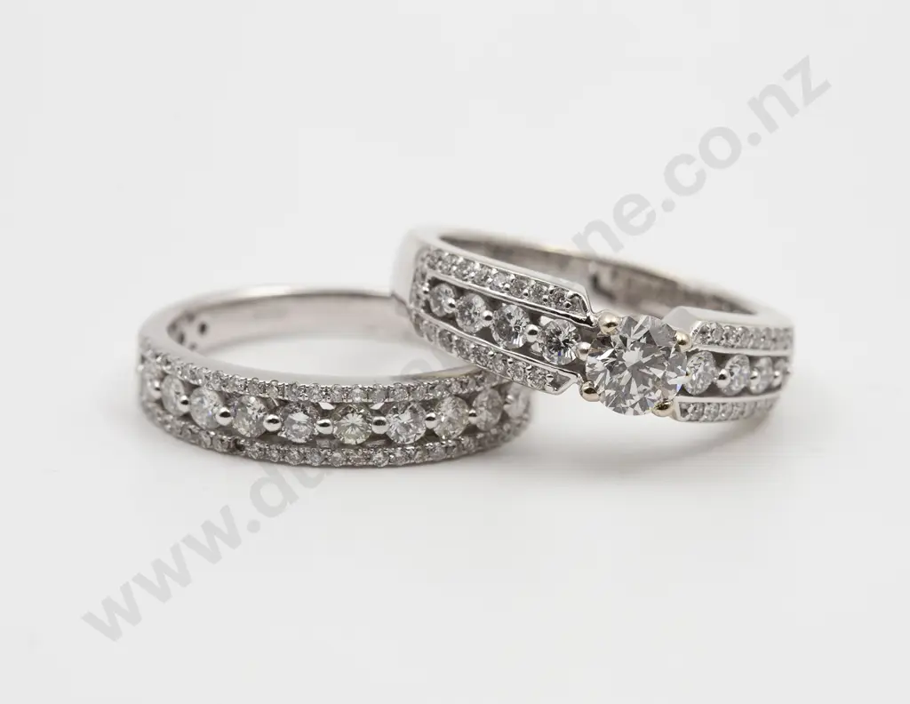 18ct white Gold Solitaire Diamond Ring Image 1++
