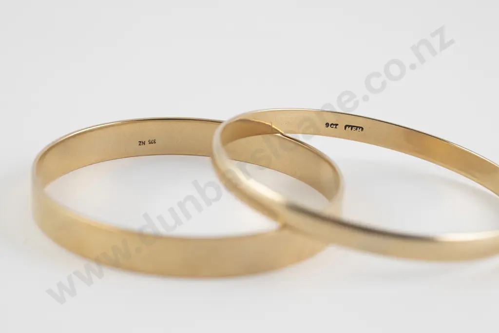 9ct Plain Gold Bangle Image 1++