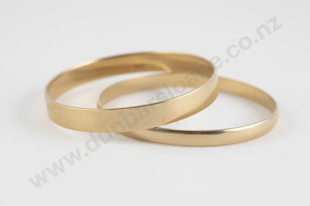 9ct Plain Gold Bangle Image 1++