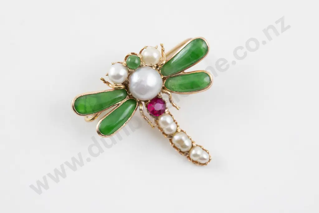 14ct Bug Brooch Image 1++