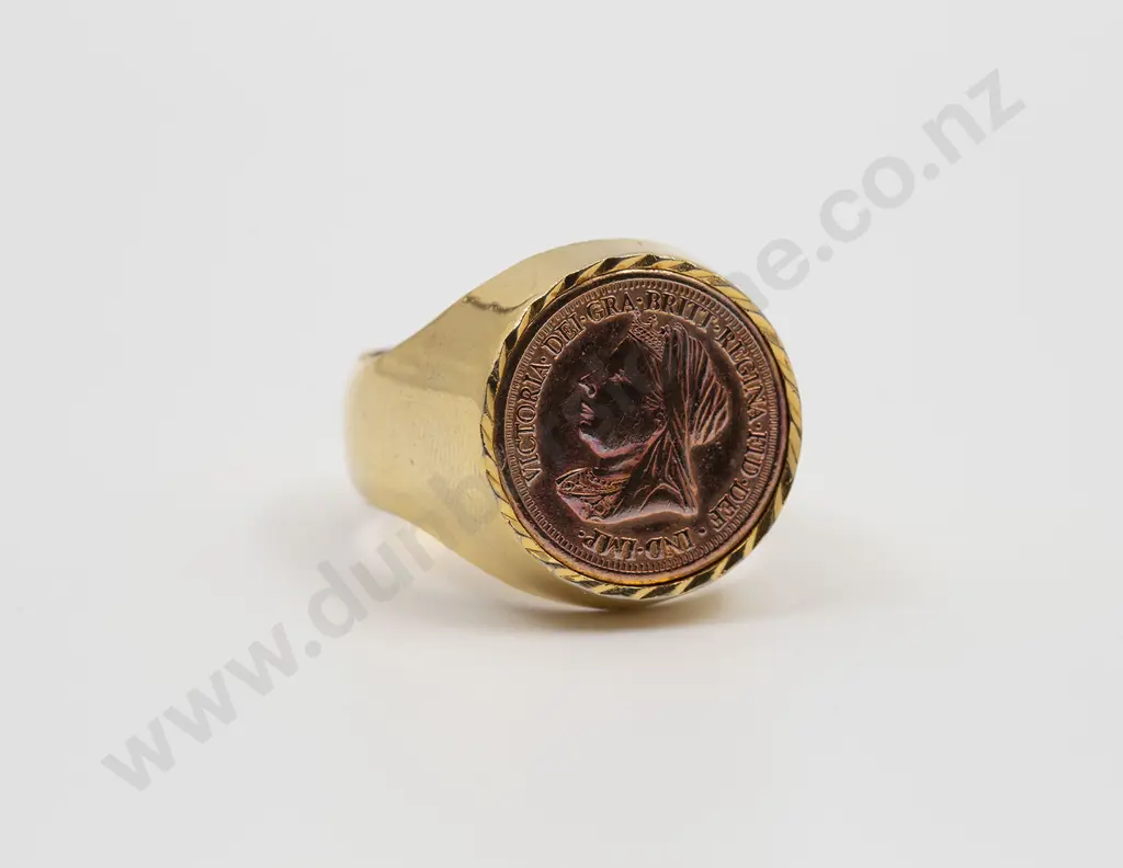 9ct Victoria Coin Dress Ring Image 1++