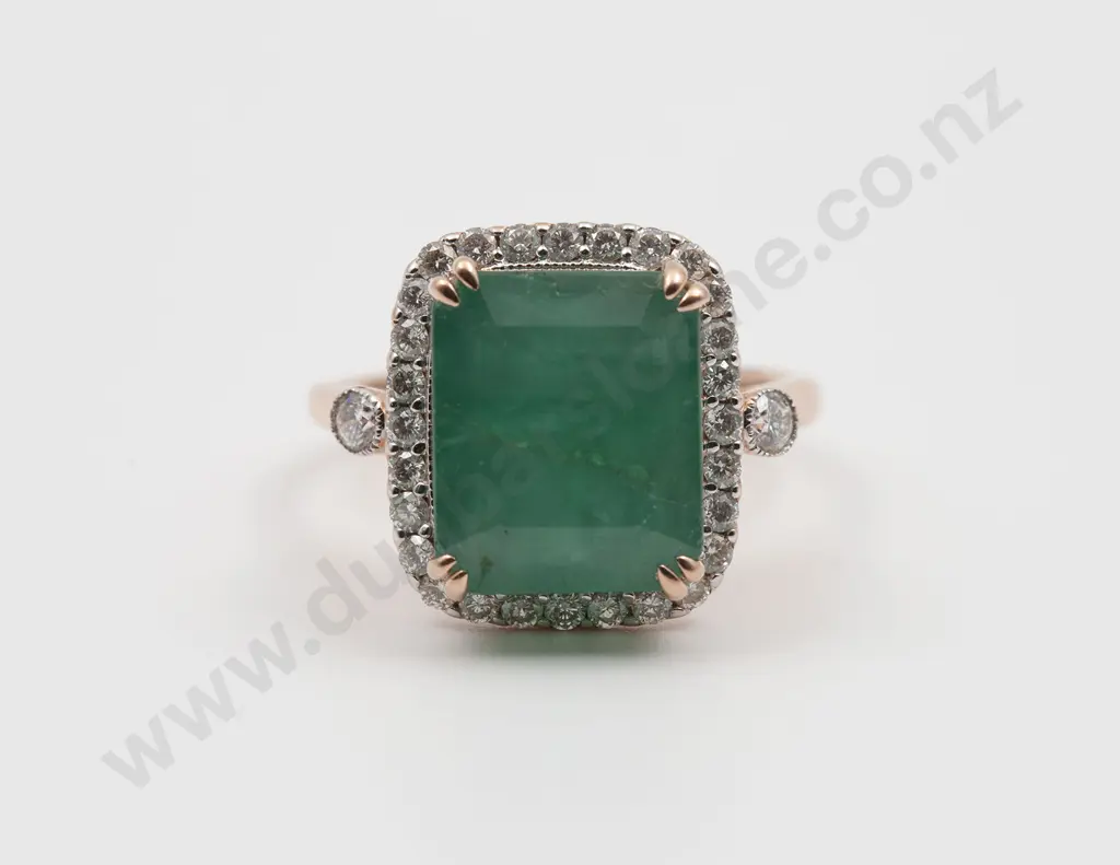 14ct 29stone Emerald and Diamond Cluster Ring Image 1++
